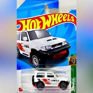 ✅🚗 4/$20 🚗MATTEL HOT WHEELS 3/5 MUD STUDS MITSUBISHI PAJERO EVOLUTION #175/250